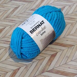 Bernat Blanket Extra Yarn - Bright Blue